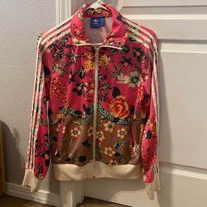Adidas jacket size M
